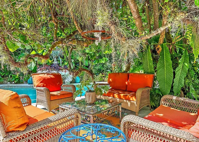 Flamingo Casita - Wander Through A Garden Hideaway With Shared Pool
